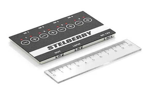 Stelberry MX-300 4-канальный цифровой аудиомикшер с сенсорным управлением.
